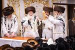 ערב און מוצאי יום כיפור ביי כ"ק אדמו"ר מבאבוב שליט"א 
