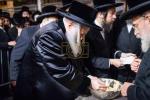 ערב און מוצאי יום כיפור ביי כ"ק אדמו"ר מבאבוב שליט"א 