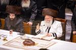 ערב און מוצאי יום כיפור ביי כ"ק אדמו"ר מבאבוב שליט"א 