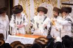 ערב און מוצאי יום כיפור ביי כ"ק אדמו"ר מבאבוב שליט"א 