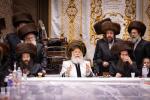ערב און מוצאי יום כיפור ביי כ"ק אדמו"ר מבאבוב שליט"א 