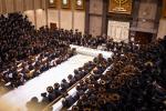 ערב און מוצאי יום כיפור ביי כ"ק אדמו"ר מבאבוב שליט"א 
