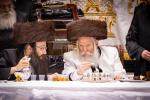 ערב און מוצאי יום כיפור ביי כ"ק אדמו"ר מבאבוב שליט"א 