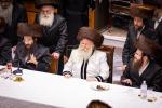 ערב און מוצאי יום כיפור ביי כ"ק אדמו"ר מבאבוב שליט"א 