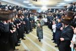 כ"ק אדמו"ר מסאטמאר שליט"א ביי הכנסת ספר תורה צו ביהמ"ד דברי יואל