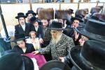 כ"ק אדמו"ר מסאטמאר שליט"א ביי הכנסת ספר תורה צו ביהמ"ד דברי יואל