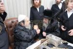 אב"ד וויזניץ שליט"א ביי הרה"ק רבי יעקב מאיר שעכטער שליט"א 