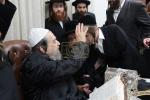 אב"ד וויזניץ שליט"א ביי הרה"ק רבי יעקב מאיר שעכטער שליט"א 