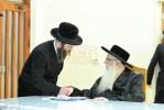 בחורי ישיבות צאנז ביי קבלת קהל ביי כ"ק אדמו"ר מצאנז שליט"א 
