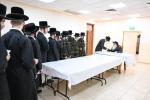 בחורי ישיבות צאנז ביי קבלת קהל ביי כ"ק אדמו"ר מצאנז שליט"א 
