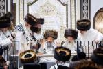 יום י"ג מידות ערב ומוצאי יו"כ ביי כ"ק אדמו"ר מבאבוב 45 שליט"א 