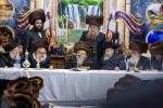 כ"ק אדמו"ר מסערדאהעלי שליט"א ביים עריכת שלחן הטהור שמחת בית השואבה חול המועד סוכות. 