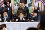כ"ק אדמו"ר מסערדאהעלי שליט"א ביים עריכת שלחן הטהור שמחת בית השואבה חול המועד סוכות. 