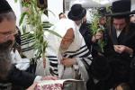 חג הסוכות ביי הגה"צ המשפיע רבי יצחק משה ערלאנגער שליט"א