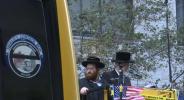 ערשטע בילדער פון די ריזיגע פראטעסט אין מאנהעטן קעגן די גזירת הגיוס אפדעיט: 6:40 PM