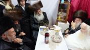 לעצטערע בילדער ביי כ"ק גאב"ד ירושלים שליט"א 