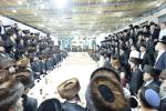 כ"ק אדמו"ר מקרעטשניף שליט"א ביים טיש חוה"מ סוכות 