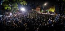 פולע געלאריע: בילדער און ווידיאוס פון נעילת החג און באגלייטן מוצאי סוכות בחצר הקודש סאטמאר 