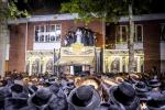 פולע געלאריע: בילדער און ווידיאוס פון נעילת החג און באגלייטן מוצאי סוכות בחצר הקודש סאטמאר 