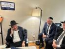 ר"י מיר און להבדיל קאומא האבן מנחם אבל געווען ביי הנגיד ר' שלמה וווערדיגער 
