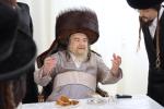 יום טוב סוכות ביי הרה"ק רבי יעקב מאיר שעכטער שליט"א 