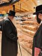 סוכות ביי הרה"ג ר' פנחס פאדווא שליט"א גאב"ד קהילת שומרי הדת אין אנטווערפן