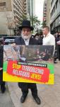  גוטע קרישקלאך פון דעם גרויסארטיגן דעמאסטראציע נעכטן אין מאנהעטן
