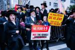 פולע גאלעריע פונעם גרויסארטיגן פראטעסט אין מאנהעטן קעגן די גזירת הגיוס 