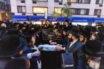 פולע גאלעריע פונעם גרויסארטיגן פראטעסט אין מאנהעטן קעגן די גזירת הגיוס 