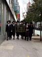פולע גאלעריע פונעם גרויסארטיגן פראטעסט אין מאנהעטן קעגן די גזירת הגיוס 