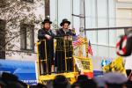 פולע גאלעריע פונעם גרויסארטיגן פראטעסט אין מאנהעטן קעגן די גזירת הגיוס 