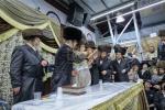 הקפות שניות מוצאי שמחת תורה תשפ"ו ביי הרה"ק רבי יעקב מאיר שעכטער שליט"א 