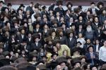 הקפות שניות מוצאי שמחת תורה תשפ"ו ביי הרה"ק רבי יעקב מאיר שעכטער שליט"א 