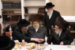 וואך נאכט פאר אור אייניקל פון כ"ק אדמו"ר מפאפא שליט"א און אייניקל פון כ"ק אדמו"ר מזלאטשוב און תולדת אהרן שליט"א 