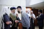 הרב דוד יוסף באזוכט די אידישע קהילה אין מאסקעווע 