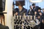 הרה"ק רבי יעקב מאיר שעכטער שליט"א ביים מעמד הדלקת הנרות יום ב' דחנוכה