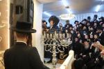 הרה"ק רבי יעקב מאיר שעכטער שליט"א ביים מעמד הדלקת הנרות יום ב' דחנוכה