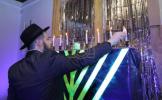 די חנוכה ליכטיגקייט אין מאסקעווע איז 'מוסיף והולך'