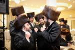 פולע הערליכע גאלעריע: שמחת החתונה לבן המשפיע הרה"צ ר' פנחס בונקער