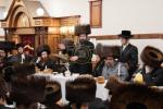 הגה"צ אב"ד סאטמאר וויליאמסבורג ביים סעודת הילולא אין קהל עצי חיים דסיגוט