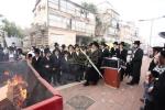 בילדער און ווידיאו: שריפת ומכירת חמץ בחצר הקודש סאטמאר בני ברק