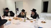 בילדער פונעם באזוך פון כ"ק אדמו"ר ממאקאווא שליט"א אויף שבת קודש אין די קאנטרי 