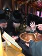 כ"ק אדמו"ר מבעלזא איז אריינגעקומען צום גרויסארטיגע מעמד קבלת פנים ליל שישי ביים שבת היכלא דמלכא פאר נגידי חסידי בעלזא.