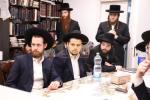 כ"ק גאב"ד ירושלים שליט"א ביים לחיים מיט נייע לומדים אין כולל תשובות והנהגות