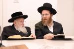 כ"ק גאב"ד ירושלים שליט"א ביים לחיים מיט נייע לומדים אין כולל תשובות והנהגות