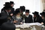  מסיבת לחיים וקנין זכות פונעם היכל התורה בבית המדרש שכונת גערי  בבית הנדיב הרה"ח ר' משה זילבערשטיין שליט"א בראשות כ"ק אדמו"ר מסאטמאר שליט"א 
