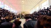 הכנסת ספר תורה אין שטאט מאגלניצא ביי די נסיעה פון כ"ק אדמו"ר מתולדות צבי ספינקא שליט"א 