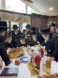 שמחת הברית לבן הנולד אצל ר' יעקב אהרן כ"ץ בן הרה"ג ר' דוד שליט"א בן אב"ד סלאוויטא שליט"א וחתן הרה"ג ר' מאיר זלמן שטעג שליט"א בהשתתפות כ"ק אדמו"ר ממאקאווא שליט"א וכ"ק אדמו"ר מראחמיסטריווקא שליט"א ואבד"ק תולדות אהרן שליט"א