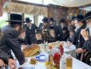 שמחת הברית לבן הנולד אצל ר' יעקב אהרן כ"ץ בן הרה"ג ר' דוד שליט"א בן אב"ד סלאוויטא שליט"א וחתן הרה"ג ר' מאיר זלמן שטעג שליט"א בהשתתפות כ"ק אדמו"ר ממאקאווא שליט"א וכ"ק אדמו"ר מראחמיסטריווקא שליט"א ואבד"ק תולדות אהרן שליט"א