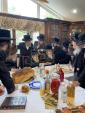 שמחת הברית לבן הנולד אצל ר' יעקב אהרן כ"ץ בן הרה"ג ר' דוד שליט"א בן אב"ד סלאוויטא שליט"א וחתן הרה"ג ר' מאיר זלמן שטעג שליט"א בהשתתפות כ"ק אדמו"ר ממאקאווא שליט"א וכ"ק אדמו"ר מראחמיסטריווקא שליט"א ואבד"ק תולדות אהרן שליט"א
